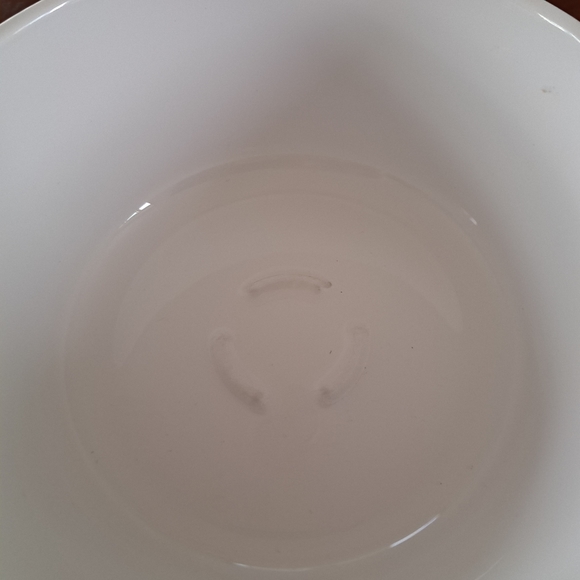 Vintage Corningware 8 Inches In Diameter - Picture 2 of 4